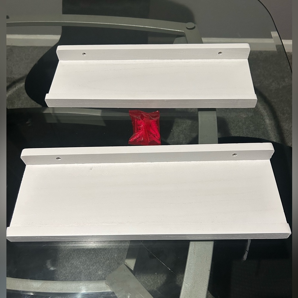Floating shelves- white